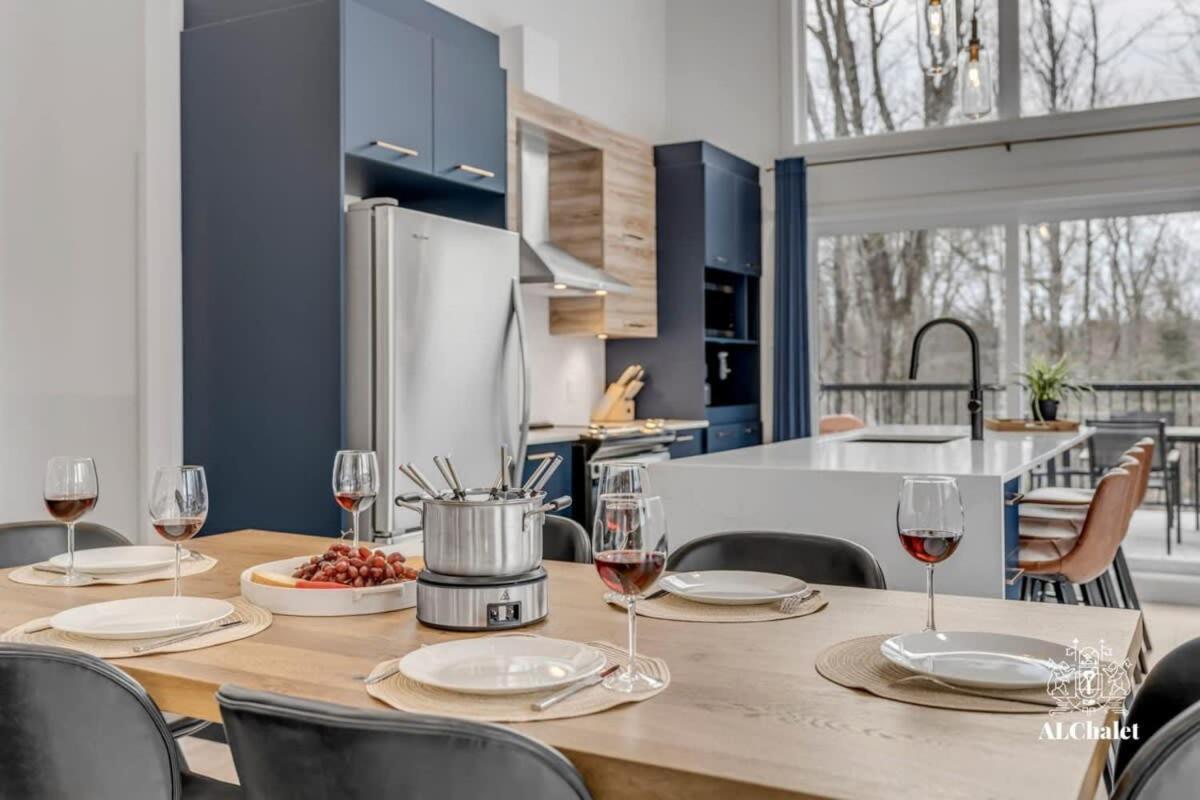 Chalet Bellevue Luxe Avec Spa Et Local A Velo Pont-Rouge Exteriér fotografie