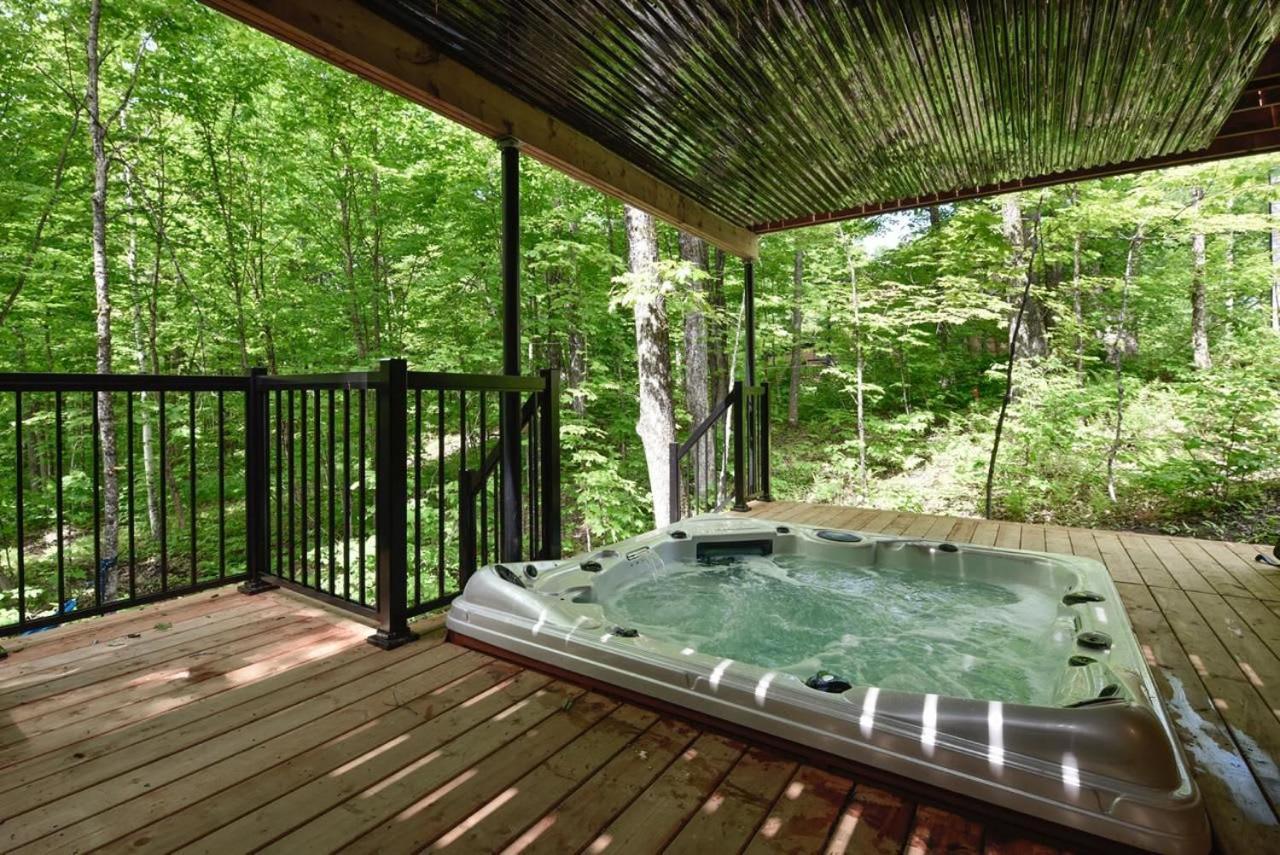 Chalet Bellevue Luxe Avec Spa Et Local A Velo Pont-Rouge Exteriér fotografie